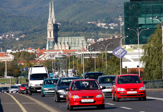 Na Mostu slobode (Foto: Siniša Kosić /Medijska mreža)
