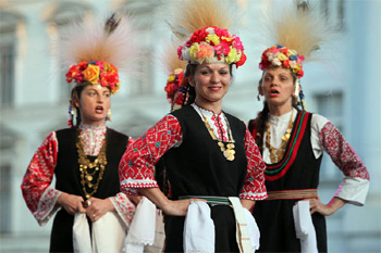 atraktivne Bugarke iz sela Bistrica (Foto: Saša Zinaja /Medijska mreža)