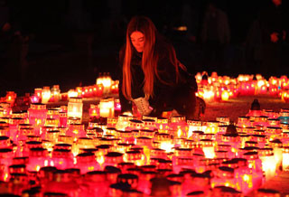 Mirogoj uoči blagdana Svih Svetih (Foto: Saša Zinaja /Medijska mreža)
