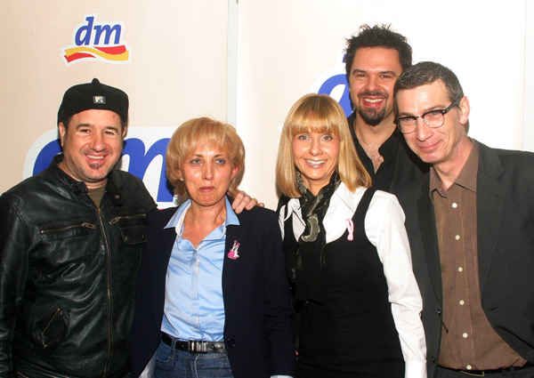 humanitarci i predsjednica udruge Sve za nju dr. Vesna Andrijević Matovac humanitarci i predsjednica udruge Sve za nju dr. Vesna Andrijević Matovac