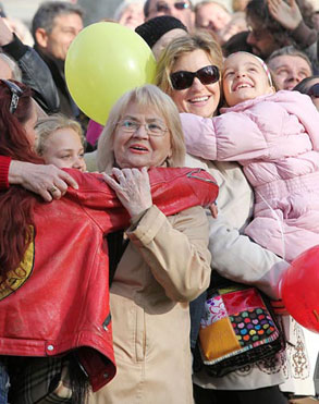 Tu sam da te zagrlim (Foto: Saša Zinaja /Medijska mreža)