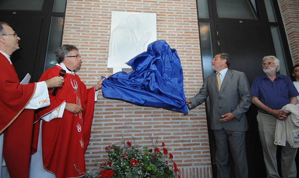 otkrivanje reljefa Krune Bošnjaka (Foto: Renato Branđolica /Medijska mreža) otkrivanje reljefa Krune Bošnjaka (Foto: Renato Branđolica /Medijska mreža)