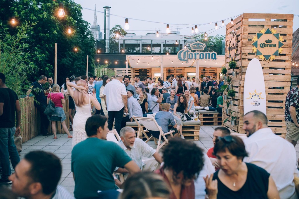 Corona Sunsets Session Pop-up bar (7)