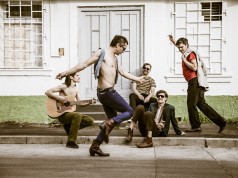 Grupa Jonathan nastupa u Jack’s Record Storeu Jonathan