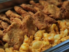Tradicionalni šarm Njemačke u bavarskom restoranu Maximilian Tradicionalni šarm Njemačke u bavarskom restoranu Maximilian