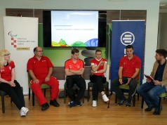 Paraolimpijci održali predavanje za novinare