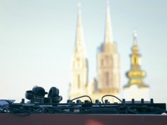 Subotnja špica na Adventu u Klovićevim i besplatni koncerti