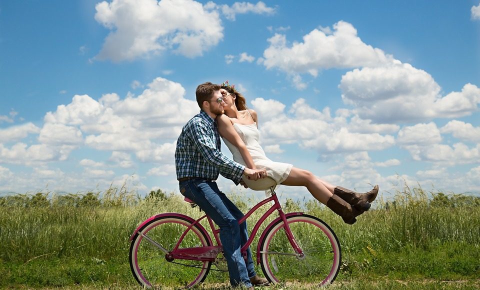 engagement-1718244_960_720
