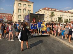 Voliš putovati i zabavljati ljude oko sebe?