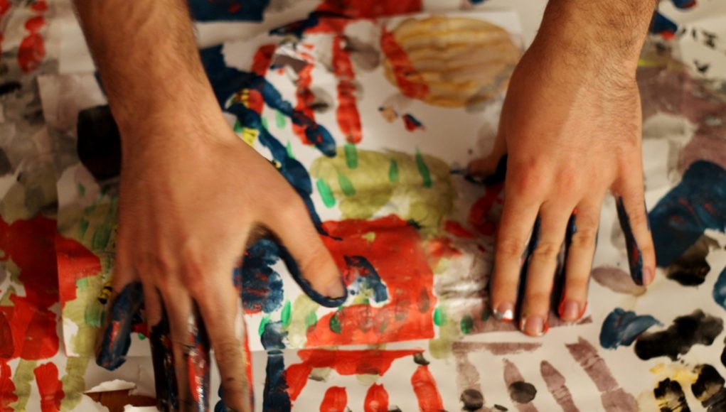 2.ruke tijekom art terapije