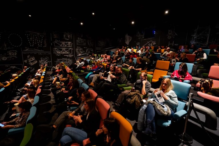 Film u kojem su žene hrabrije o muškaraca