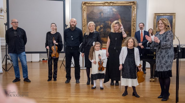 Violinmusic4all: Prekinimo tišinu!