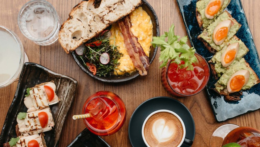 Street food doručak uz jutarnji koktel