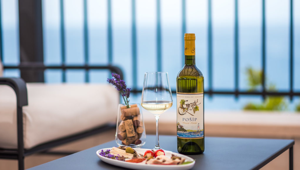 Vinarija Grgić_01_foto arhiva Grgić vina