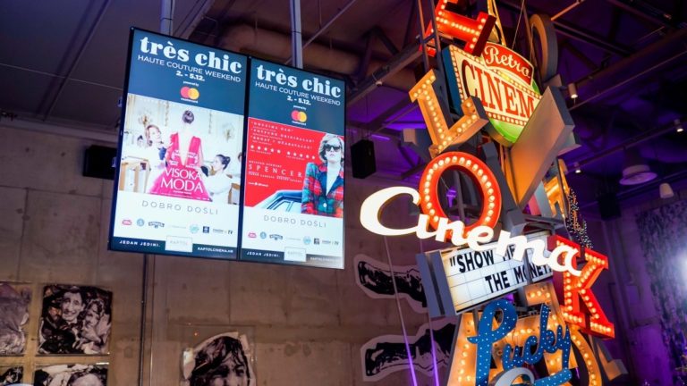 Très Chic Haute Couture powered by Mastercard započeo u Kaptol Boutique Cinema uz čak dva pretpremijerna filma- ‘Spencer’ i ‘Visoka moda’