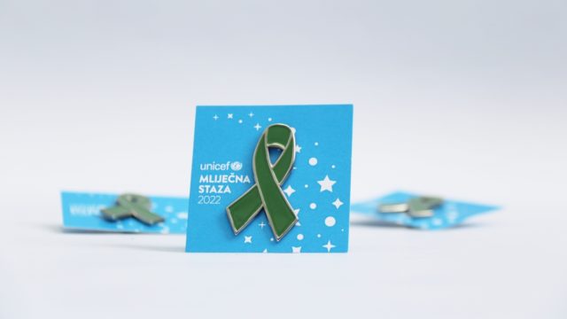 UNICEF Mliječna staza 2022_zelena vrpca - bedževi (1)
