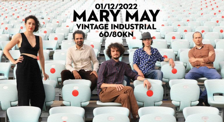 Mary May u Vintage Industrial Baru