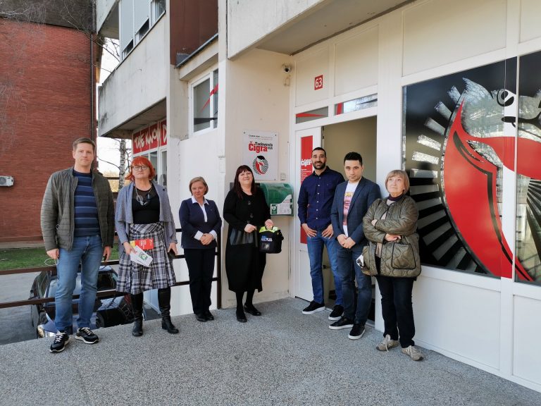Taekwondo klub Čigra postavila AVD uređaj – briga o zdravlju članova prioritet je ovog kluba