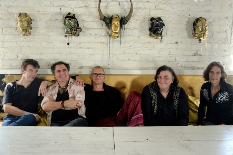 Električni orgazam u Tvornici kulture slavi 40 godina albuma ”Les Chansones Populaires”