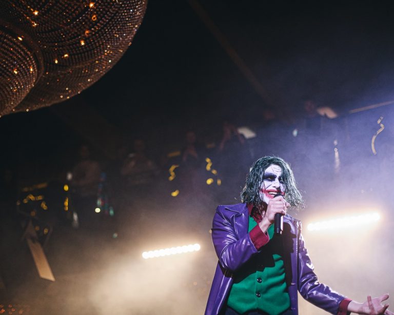 Veličanstvena Kristalna dvorana hotela Kvarner u Opatiji poziva vas ovog ljeta na spektakularni MINT CABARET DINNER SHOW