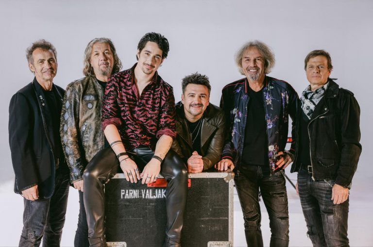 HR Top 40: Singl grupe Parni valjak “Kad padne mrak” najviši novi ulaz