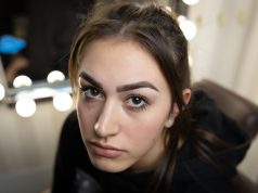 Niste zadovoljni svojim obrvama i trepavicama? Evo kako ih možete srediti za svega nekoliko minuta