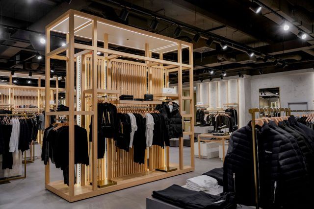 XYZ Fashion Store_10