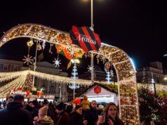 Sarma, tacosi, bunsi, bagelovi, buncek, kobasice, knedle, fritule, brownie, germknedle, ali i više –evo što se može isprobati na Legendarnom Adventu na Trgu