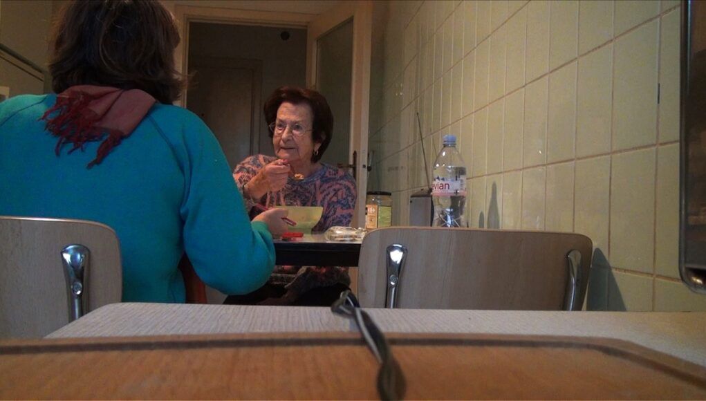 NO HOME MOVIE 4