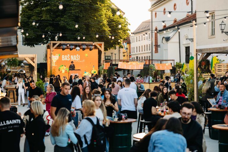 Baš Naš Sunset – centar svih gradskih događanja