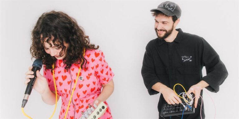 Močvarni birc: Synth Lords + Swim Swim Naked live