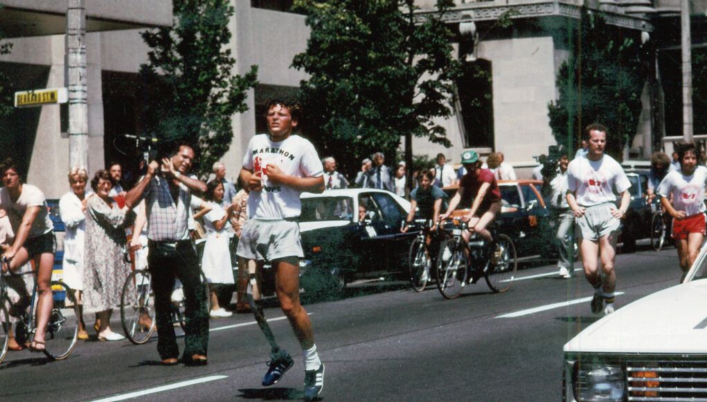 July 11 Terry running down University Ave Toronto ON - Credit Marlene North (2)